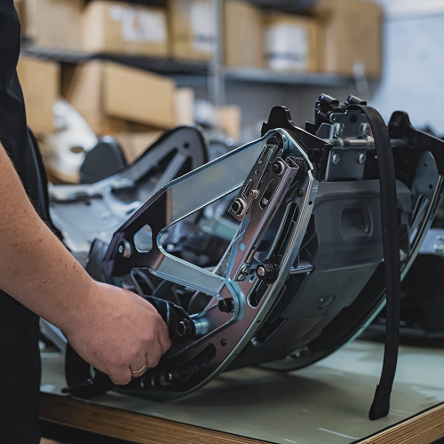 a look inside the patented technology behind the intelligent babyark convertible car seat with premium-grade materials in its base