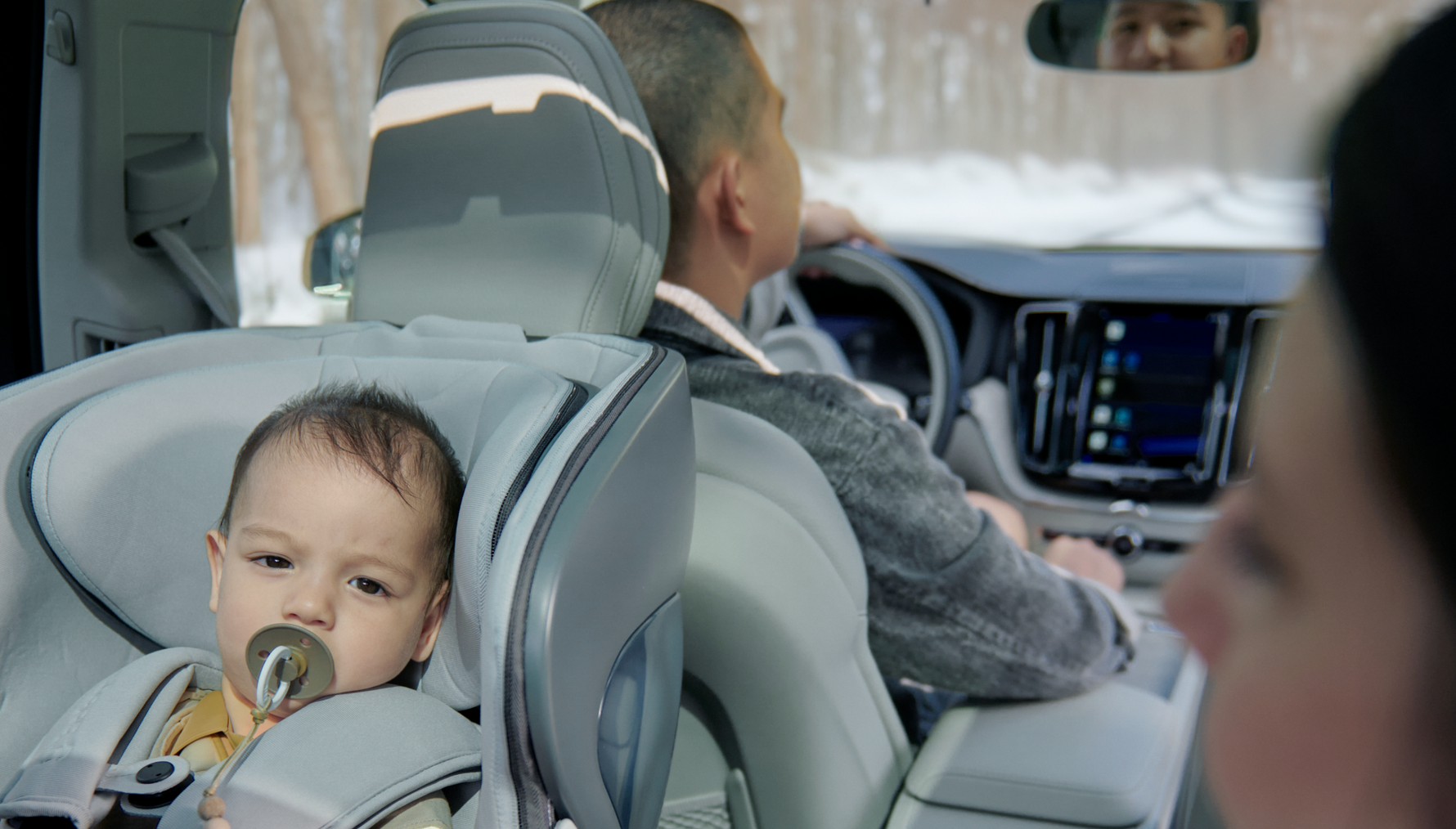 6 Travel Tips for Safe Winter Road Trips - Driving with Babies