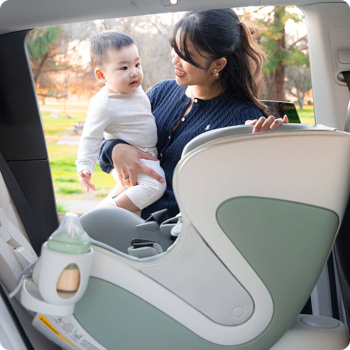 Eggshell White / Glacier Ice